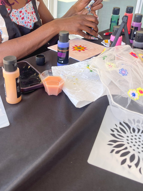 Groovy Paint & Sip